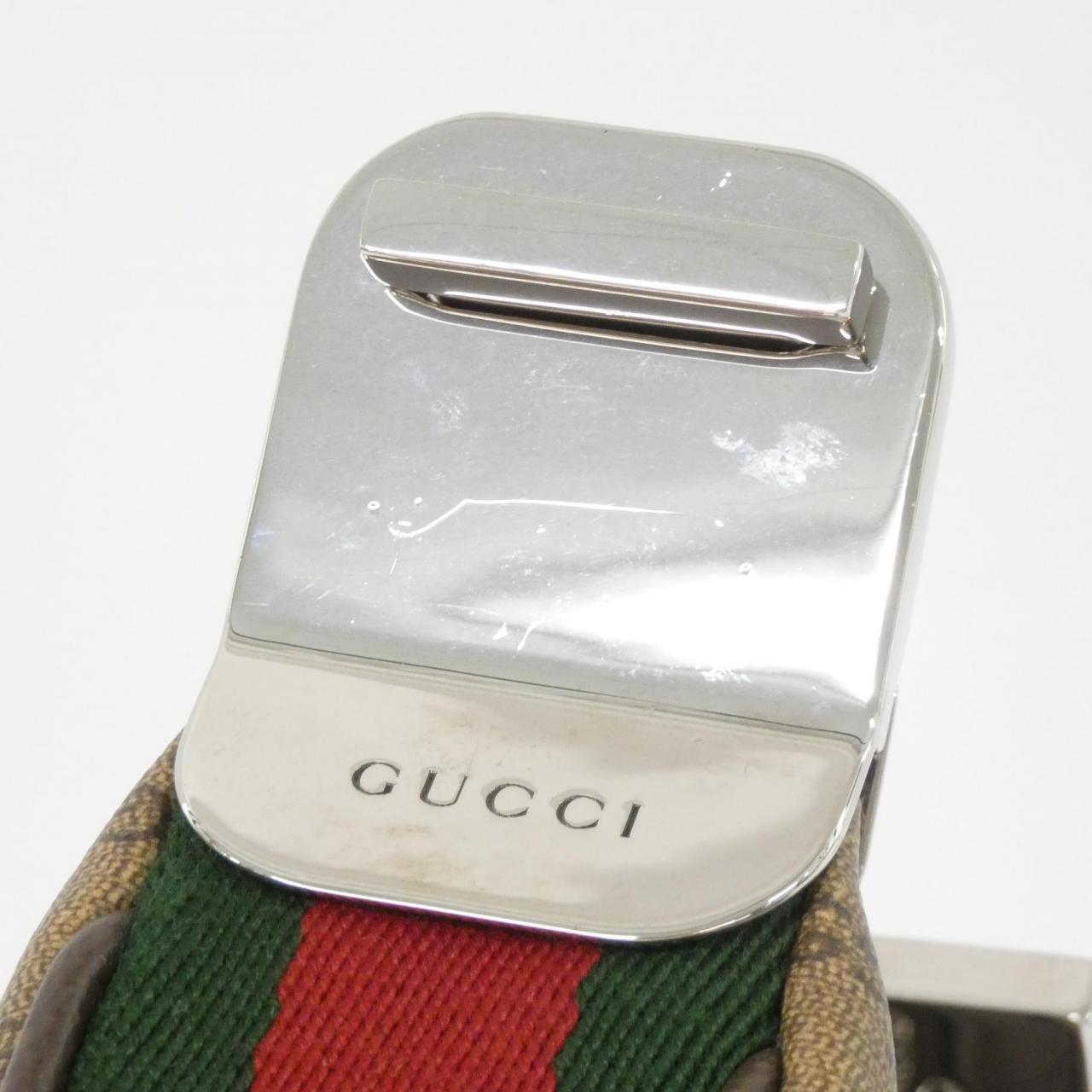 Gucci GG Supreme Canvas Shoulder Bag