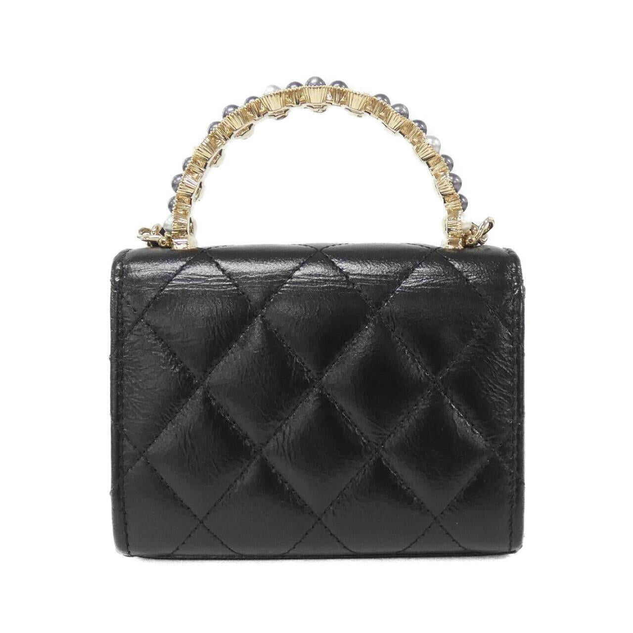 Chanel AP3802 Shiny Crumpled Lamb Clutch Bag