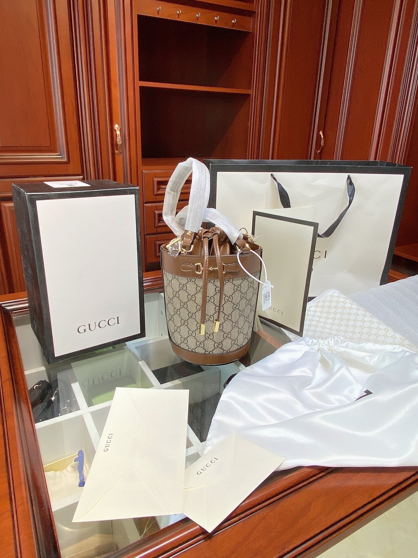 Gucci Arrival Handbag Style 37