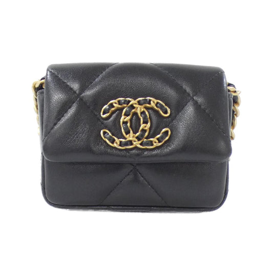 Chanel Chanel 19 Lambskin Waist Bag