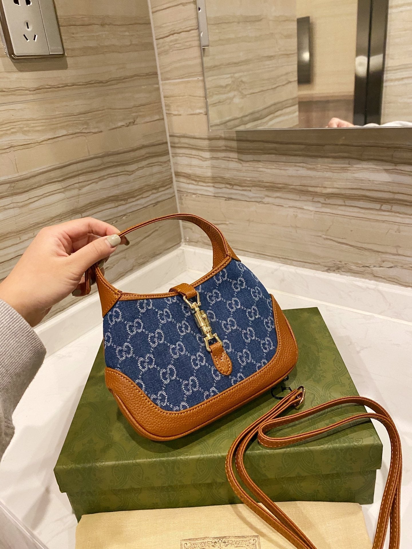 Gucci Arrival Handbag Style 82