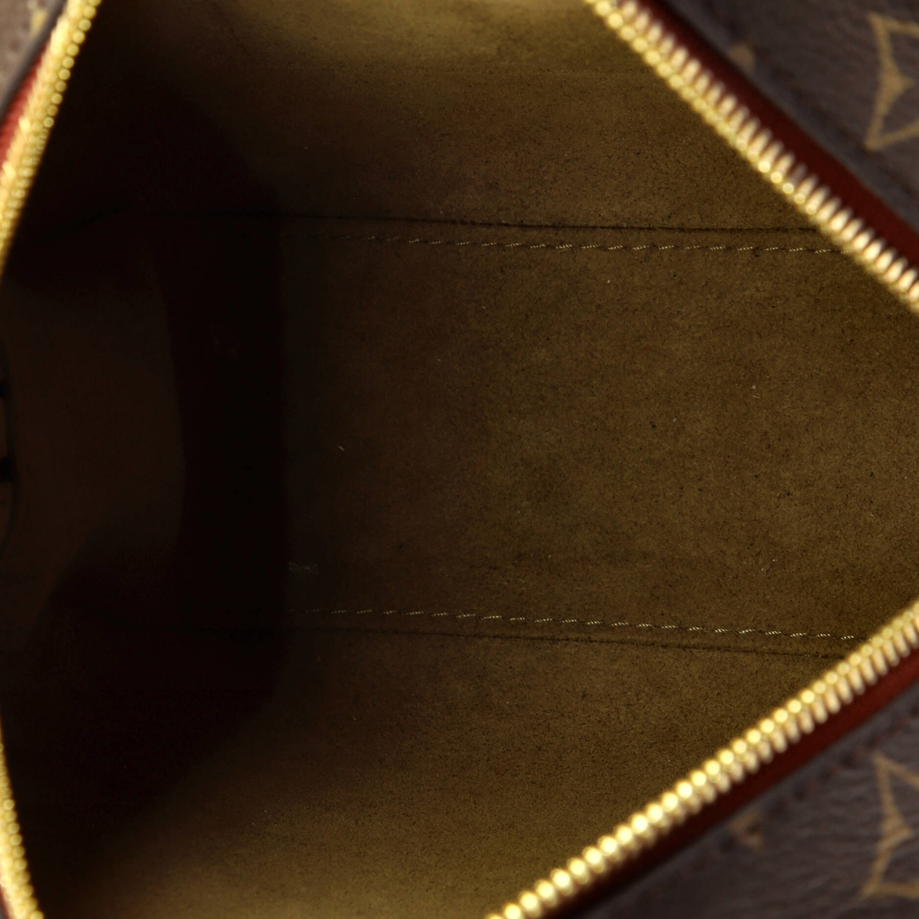 Louis Vuitton Boite Chapeau Souple Bag Monogram Canvas MM