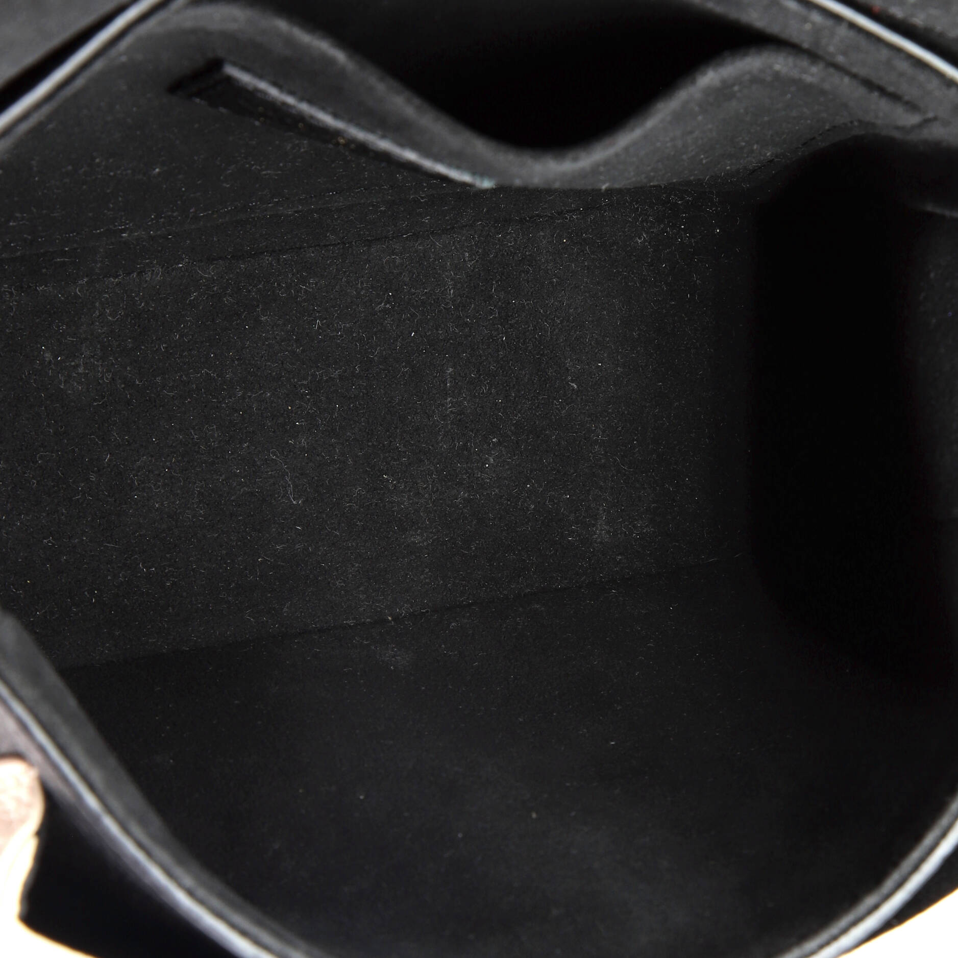 Louis Vuitton Lockme Tender Handbag Leather