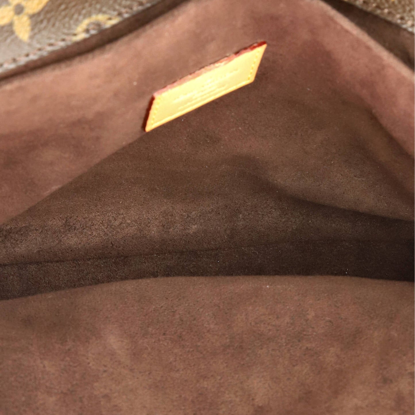 Louis Vuitton Pochette Metis Monogram Canvas