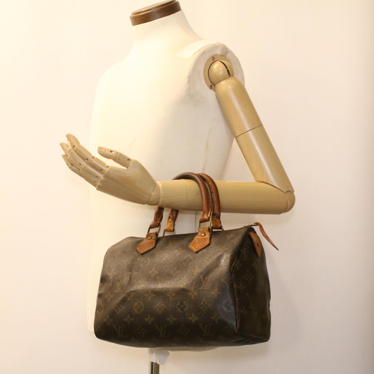 LOUIS VUITTON Monogram 25 Hand Bag M41528 LV 36389