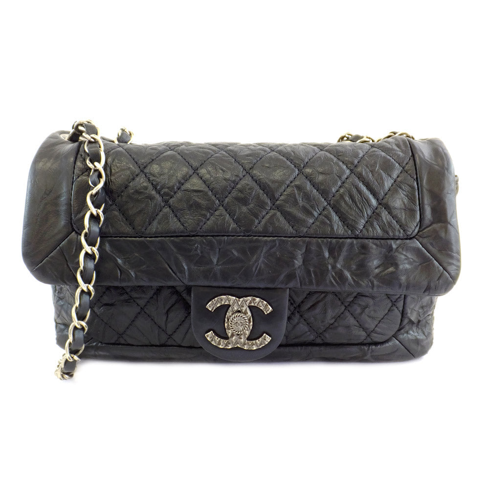 CHANEL Chanel Matrasse W Chain Flap Shoulder Bag Processing Black Metal Red Background