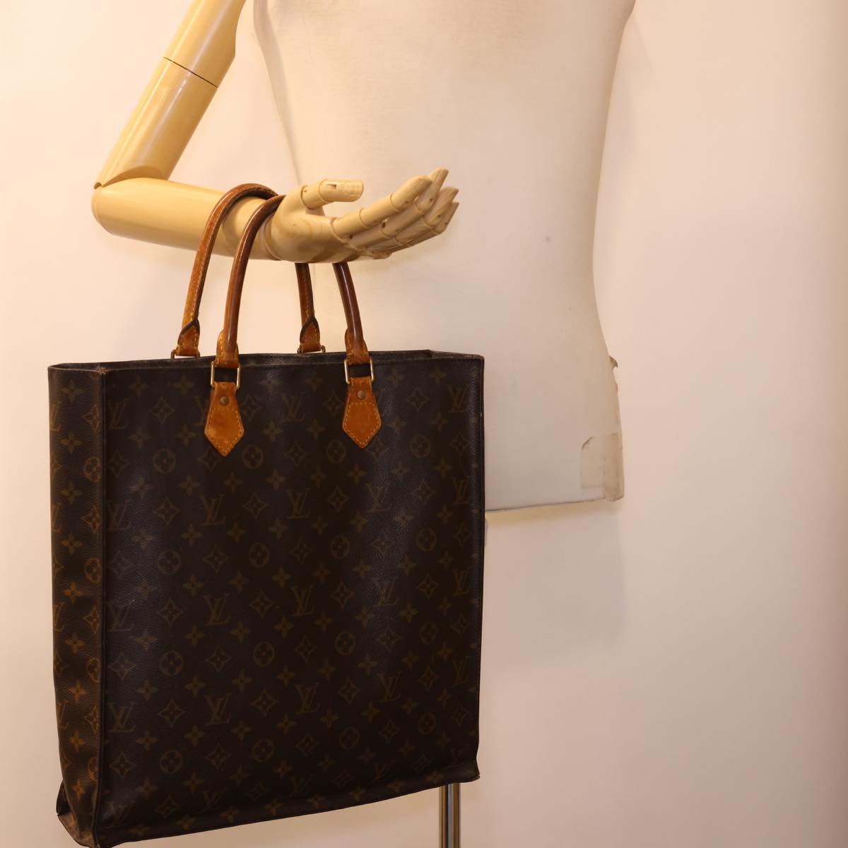 LOUIS VUITTON Monogram Sac Plat Hand Bag M51140 LV 40682
