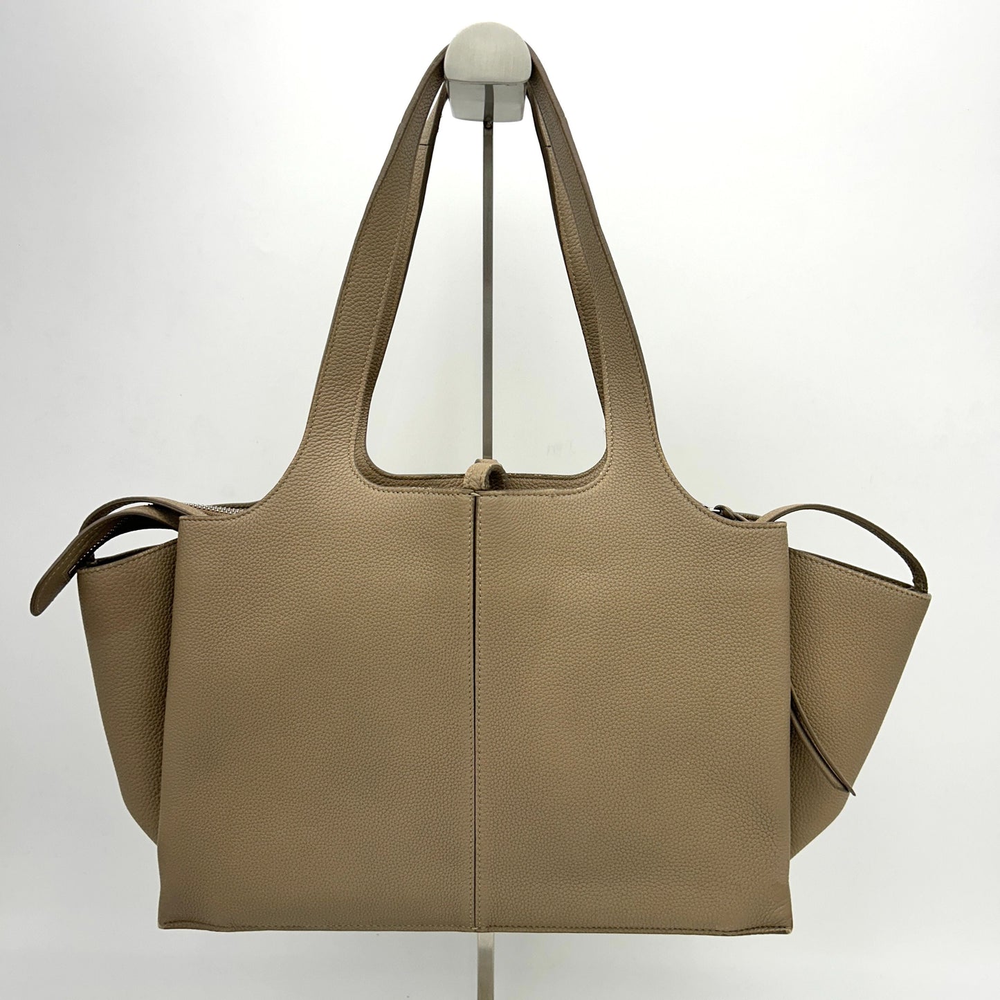 Luxury CELINE Baby Grained Calfskin Medium Tri-Fold Bag Taupe LA46701