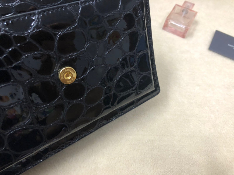 Yves Saint Laurent - Bags
