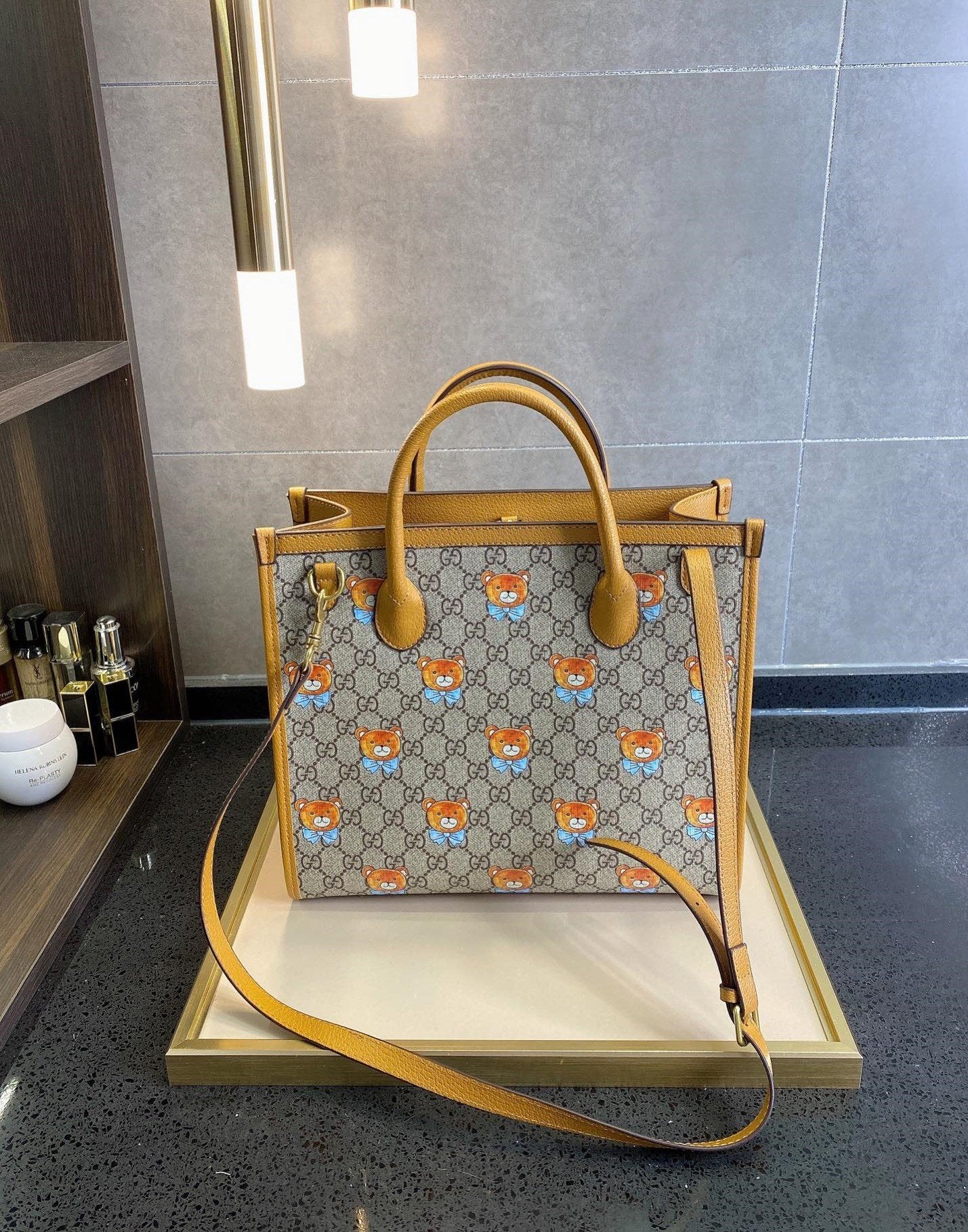 Gucci Arrival Handbag Style 128