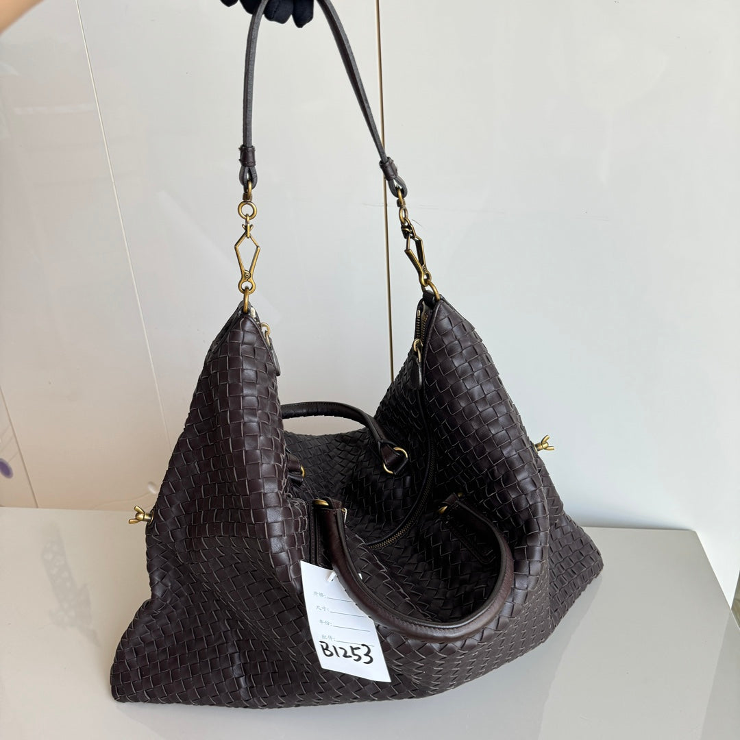 Bottega Veneta Maxi Convertible Tote Bag Dark Chocolate Brown Leather Two-way Carry 50cm