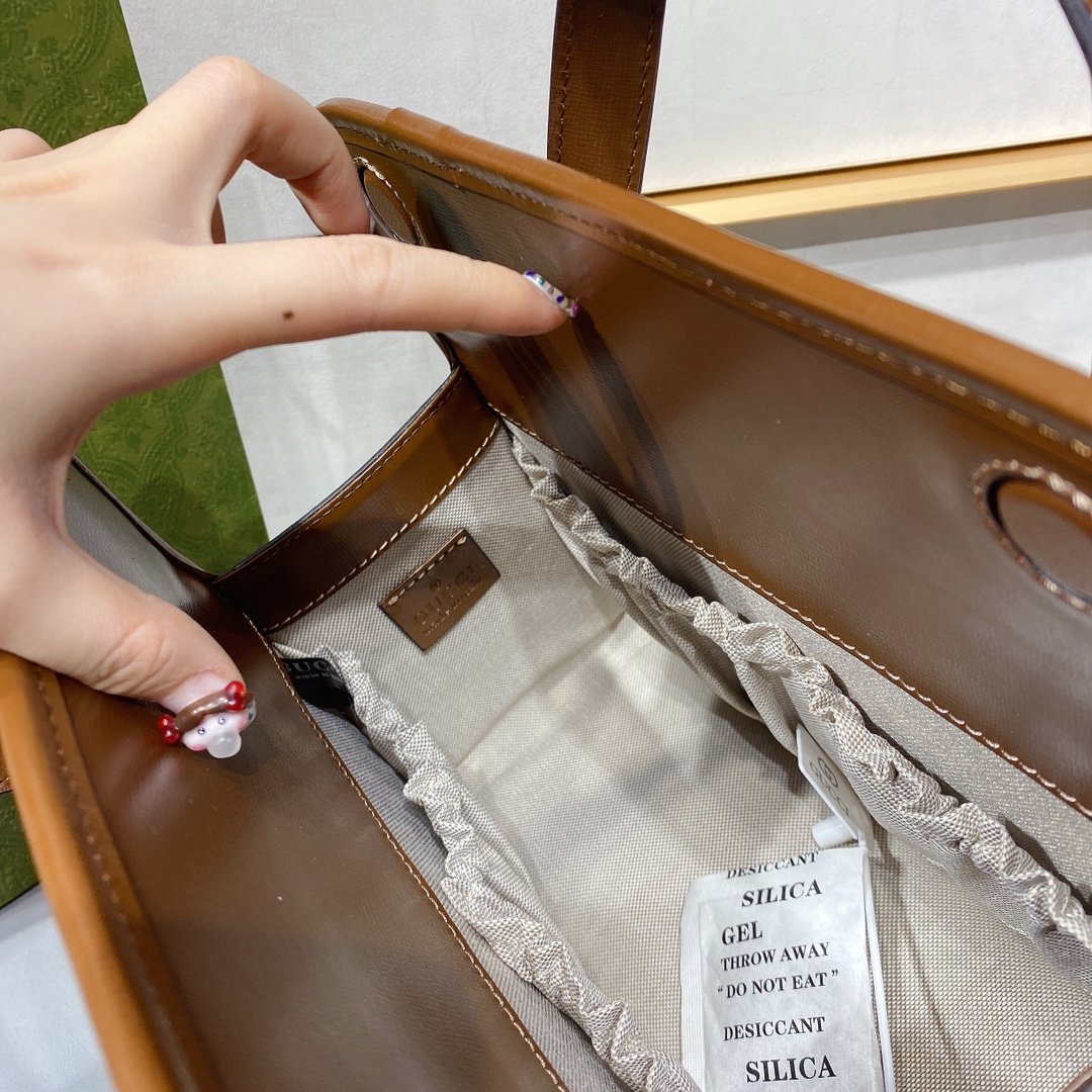 Gucci Arrival Handbag Style 25