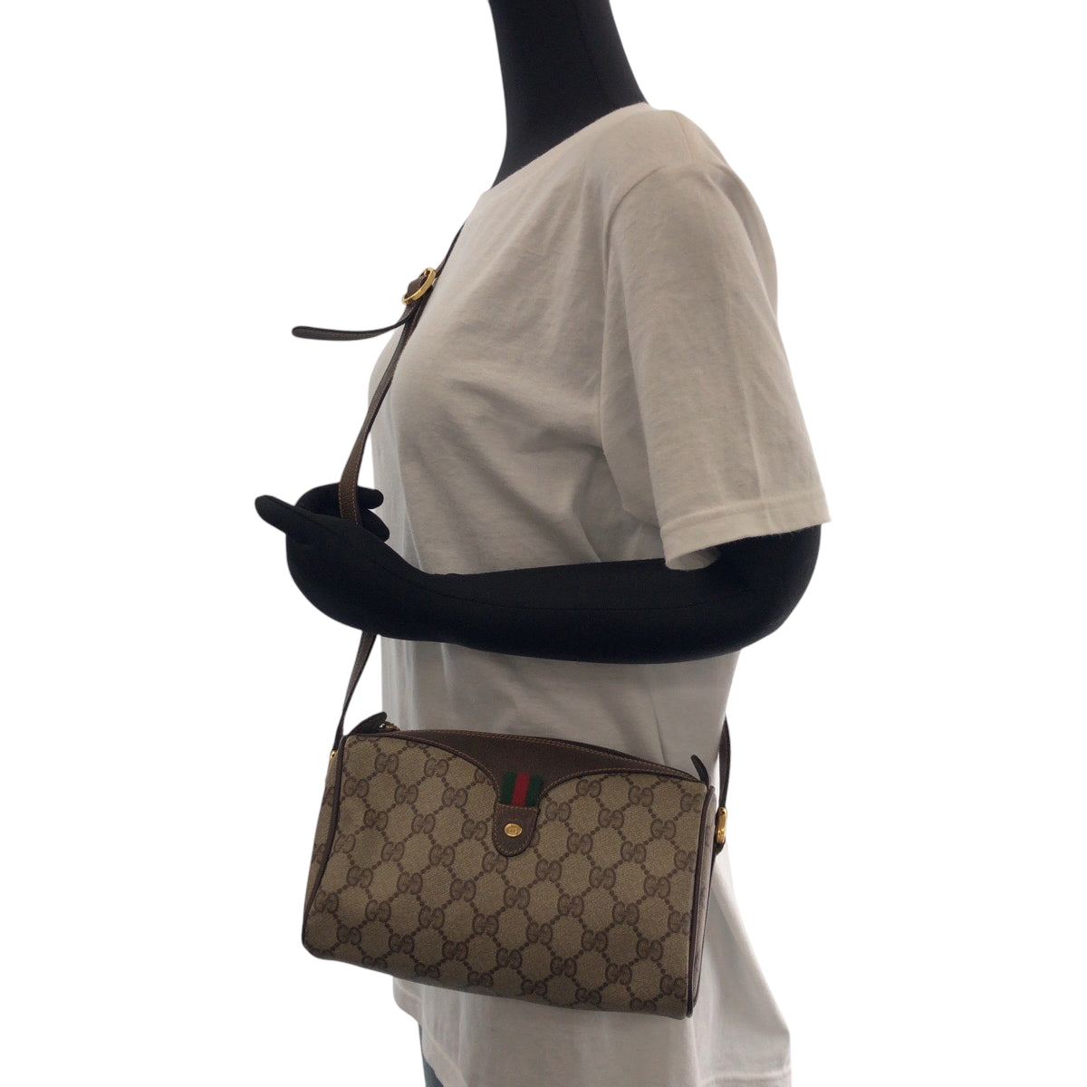 GUCCI Shoulder Bag 89 02 018 GG Supreme Canvas Beige Brown Gold Metal Shoulder Bag pochette Old Gucci Shelly Line Women