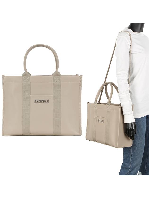 Luxury Balenciaga Trending 2026 Hardware Medium Grain Calfskin Tote Bag Beige