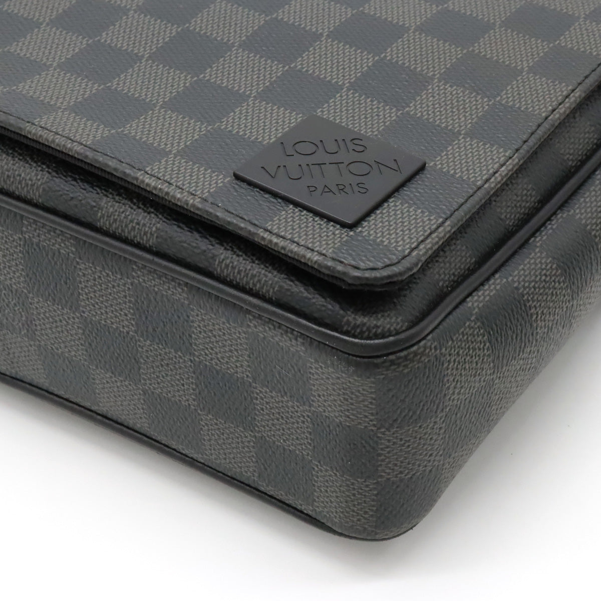 LOUIS VUITTON Damier District PM Shoulder Bag Messenger Bag N42710
