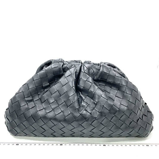 Bottega Veneta Pouch Large Intrecciato Black Calfskin Leather Clutch