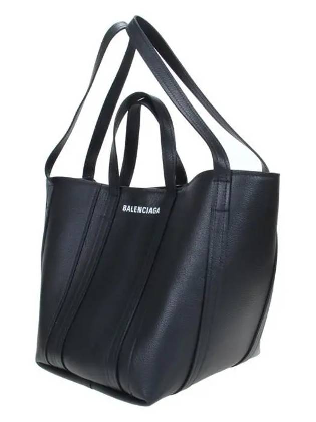 Luxury Balenciaga Trending 2026 Everyday East West Tote Bag Black