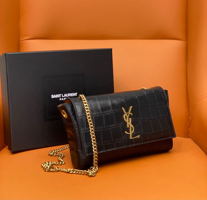 Yves Saint Laurent - Bags