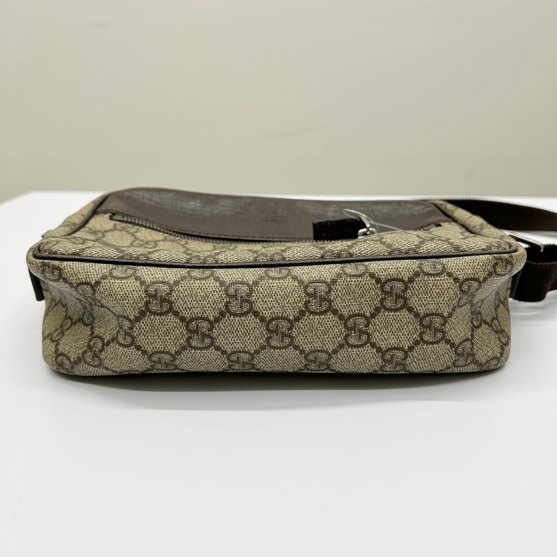 Gucci Beige Brown Shoulder Bag gu5516ff