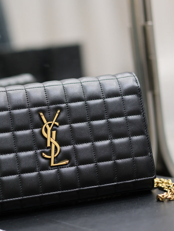 Yves Saint Laurent - Bags