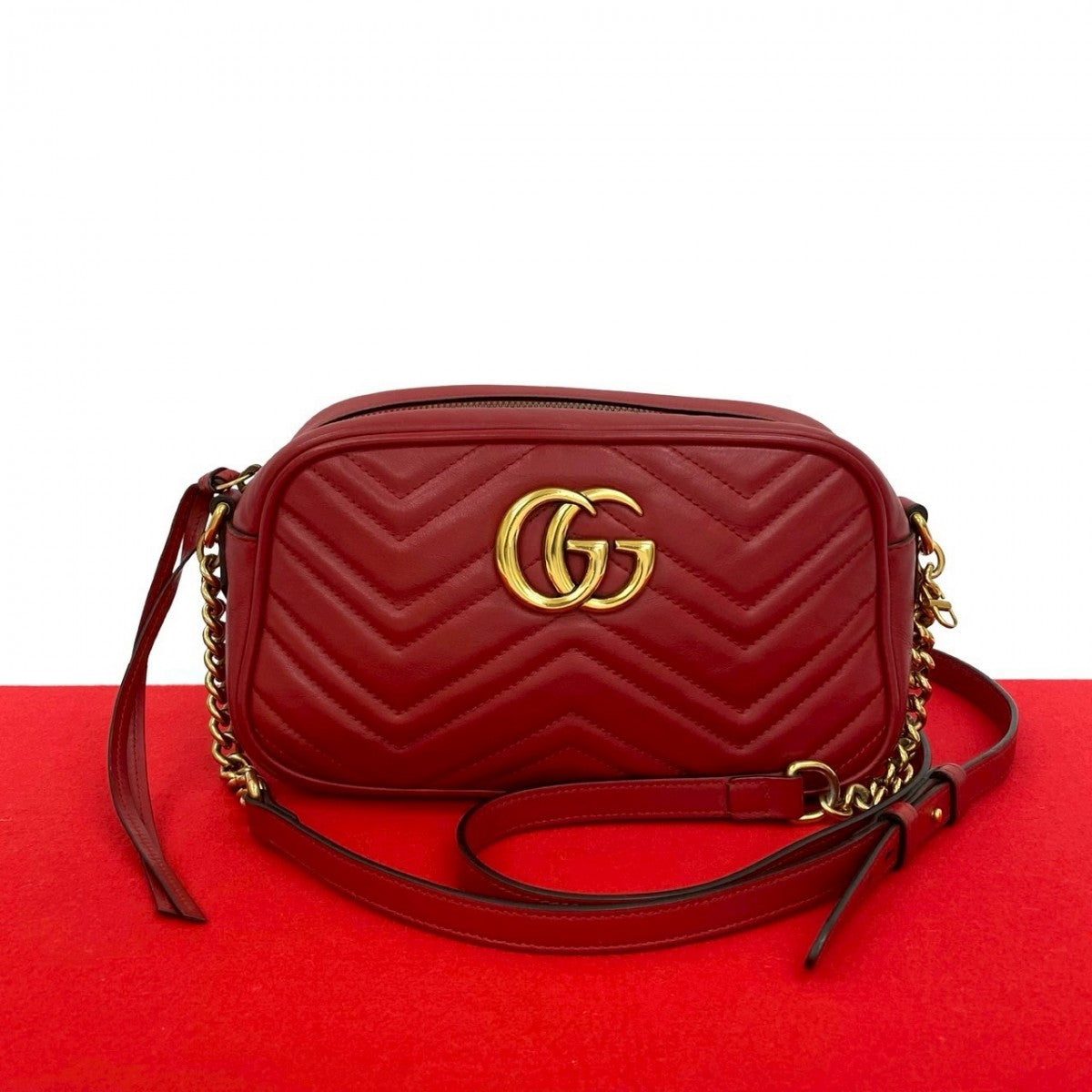 GUCCI Shoulder Bag leather Red GG Marmont