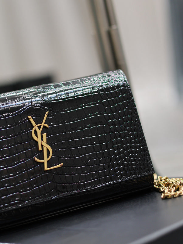 Yves Saint Laurent - Bags
