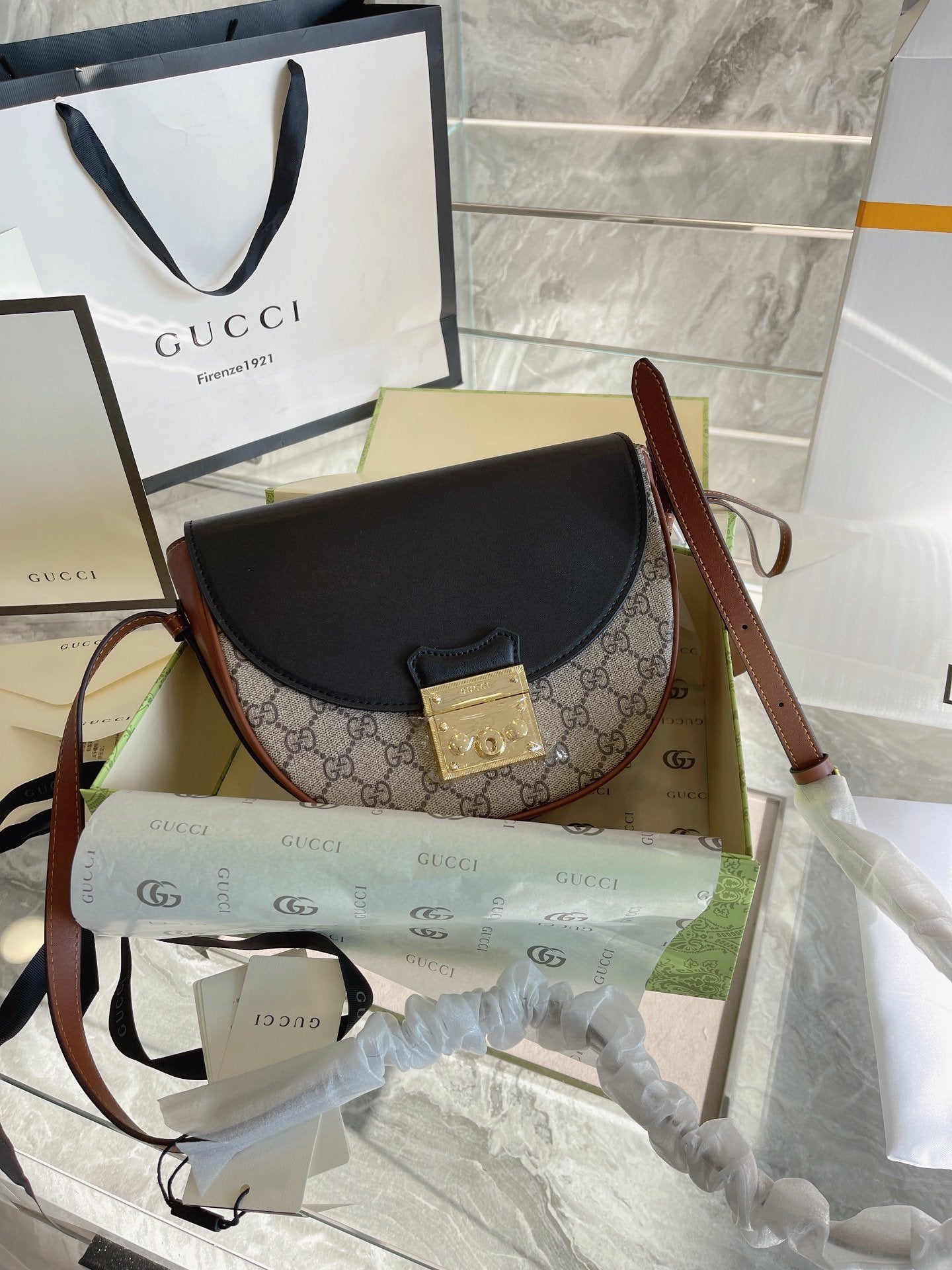 Gucci Arrival Handbag Style 80