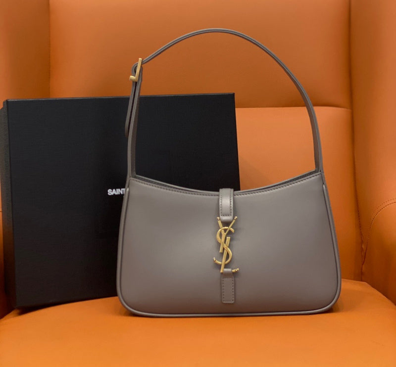 Yves Saint Laurent - Bags