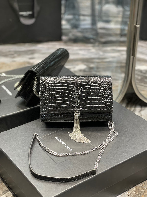 Yves Saint Laurent - Bags
