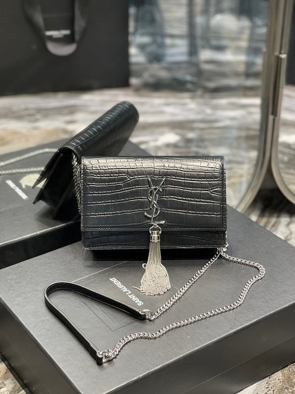 Yves Saint Laurent - Bags