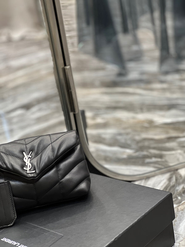Yves Saint Laurent - Bags