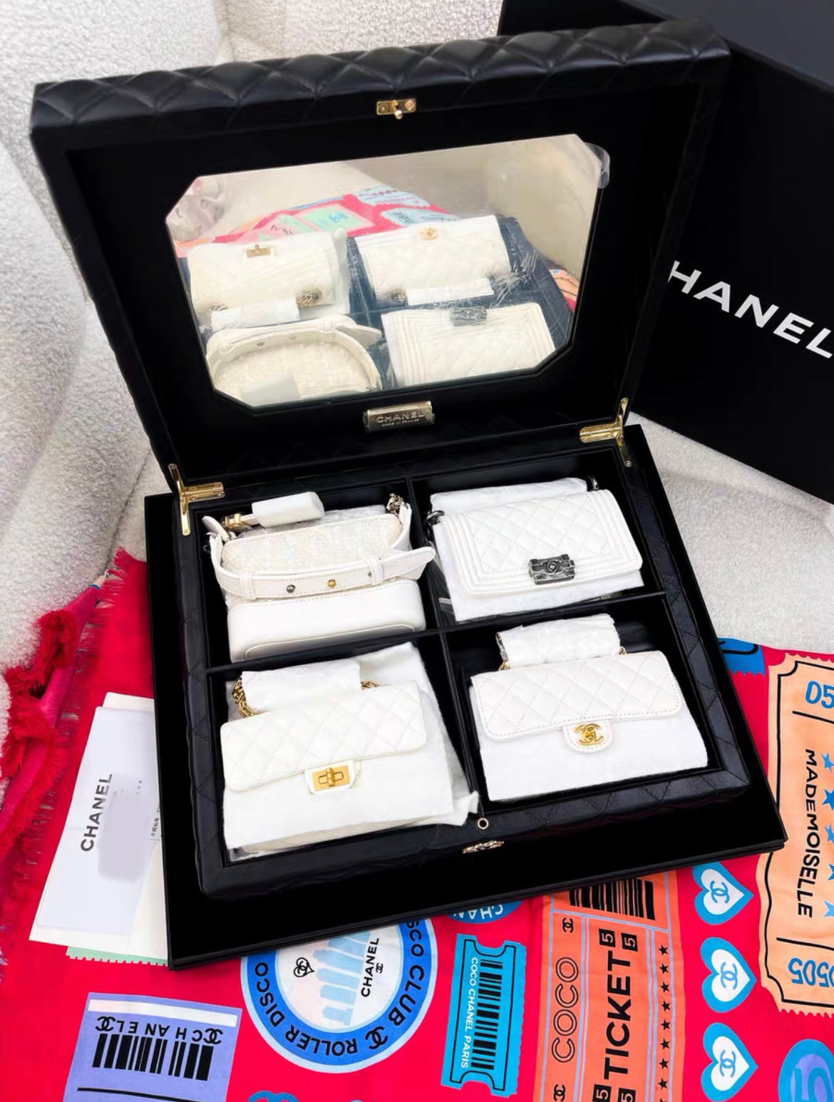 Chanel Set Of 4 white Mini Bags with Quilted Trunk