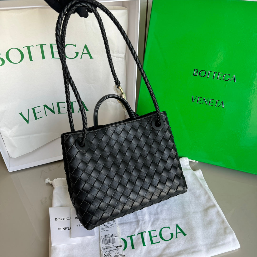 Bottega Veneta Small Andiamo Black Intrecciato Handbag