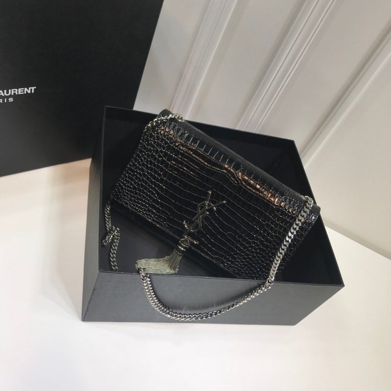 Yves Saint Laurent - Bags
