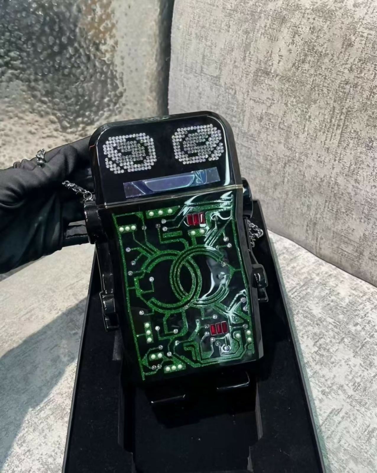 Chanel 2017 Data Center Runway Robot MinaudiÃ¨re