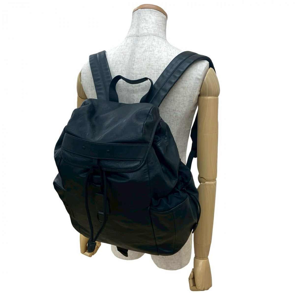 LOUIS VUITTON Backpack leather black Monogram shadow Discovery backpack