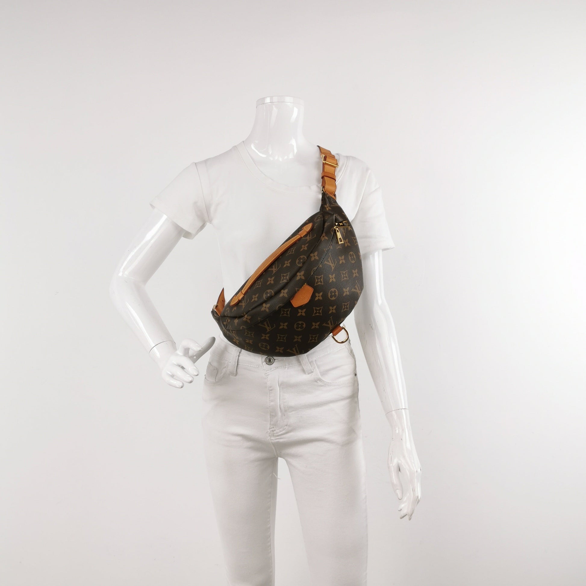 Louis Vuitton Bumbag Monogram Brown