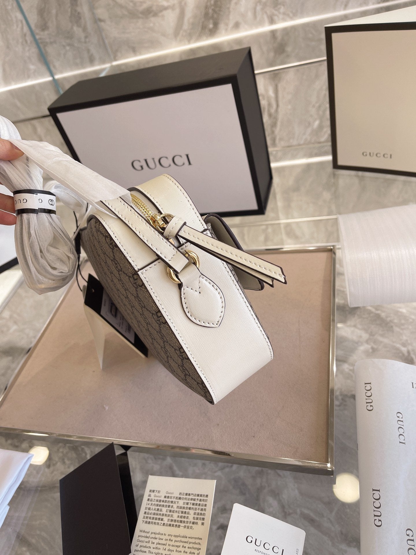 Gucci Arrival Handbag Style 16
