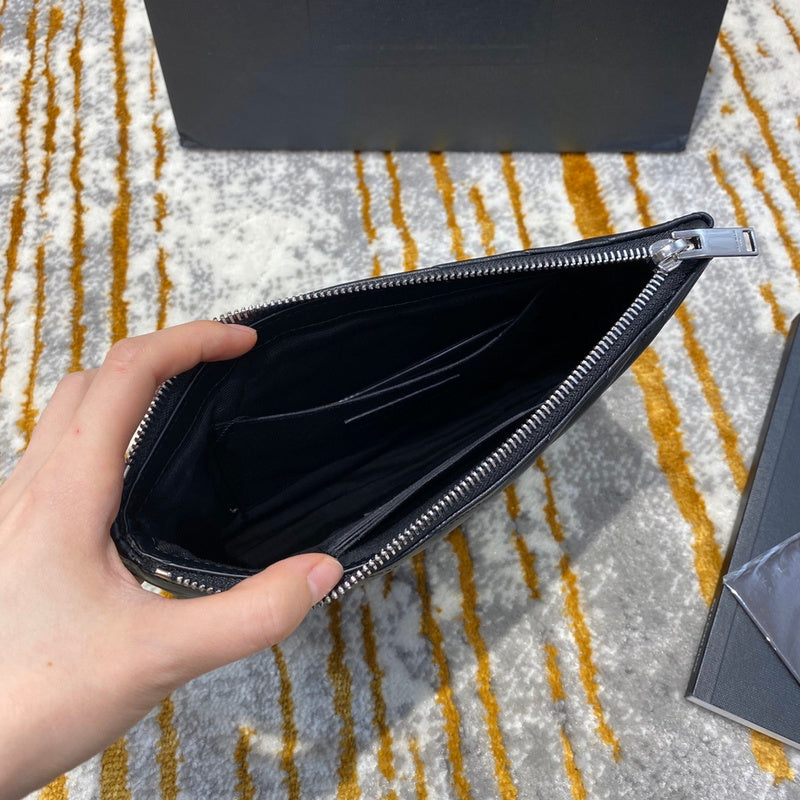 Yves Saint Laurent - Bags