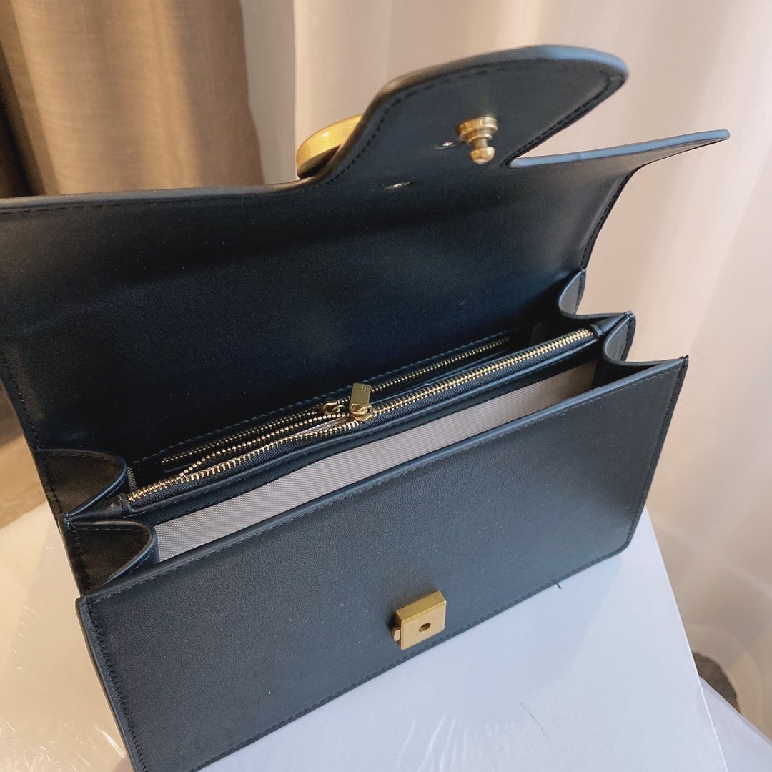 Gucci Arrival Handbag Style 63