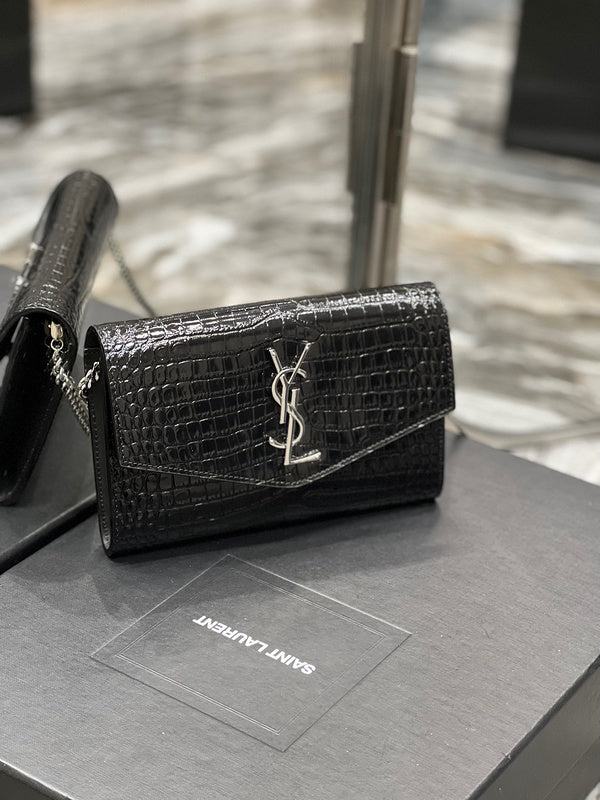 Yves Saint Laurent - Bags