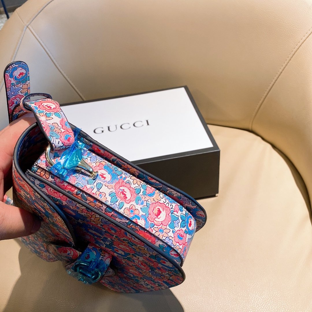 Gucci Arrival Handbag Style 42