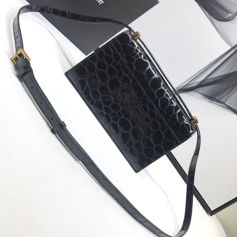 Yves Saint Laurent - Bags