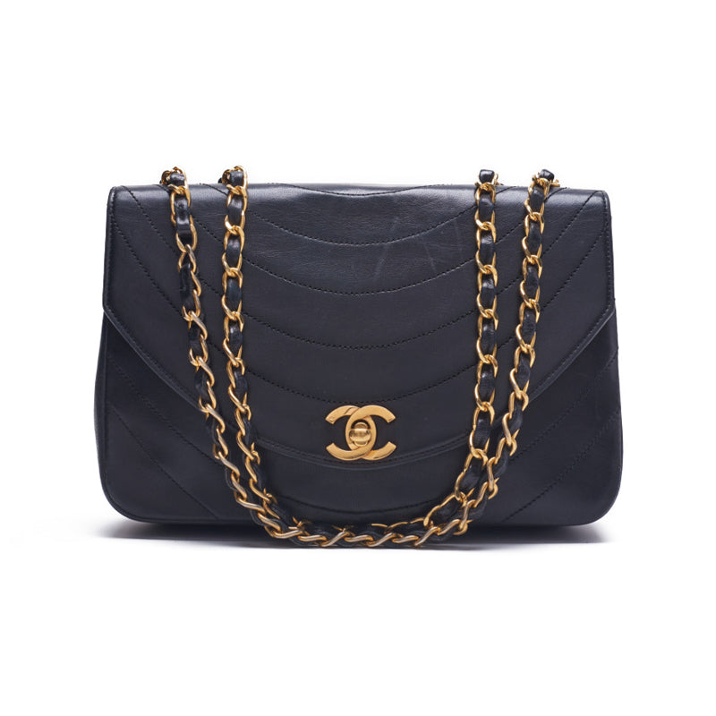 Chanel Border Stitch Round Flap Turnlock Chain Shoulder Black Shoulder Bag Shoulder Bag Ladies Shoulder Bag Hybrid Secondary Ship] [SS] Dharma Sharma Online