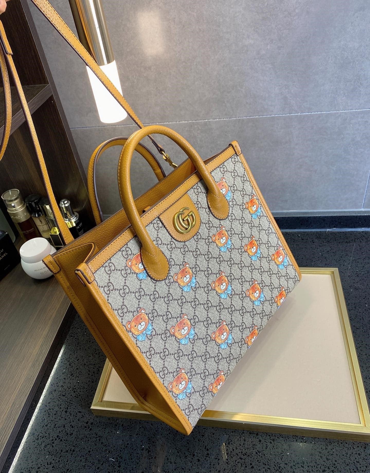 Gucci Arrival Handbag Style 128