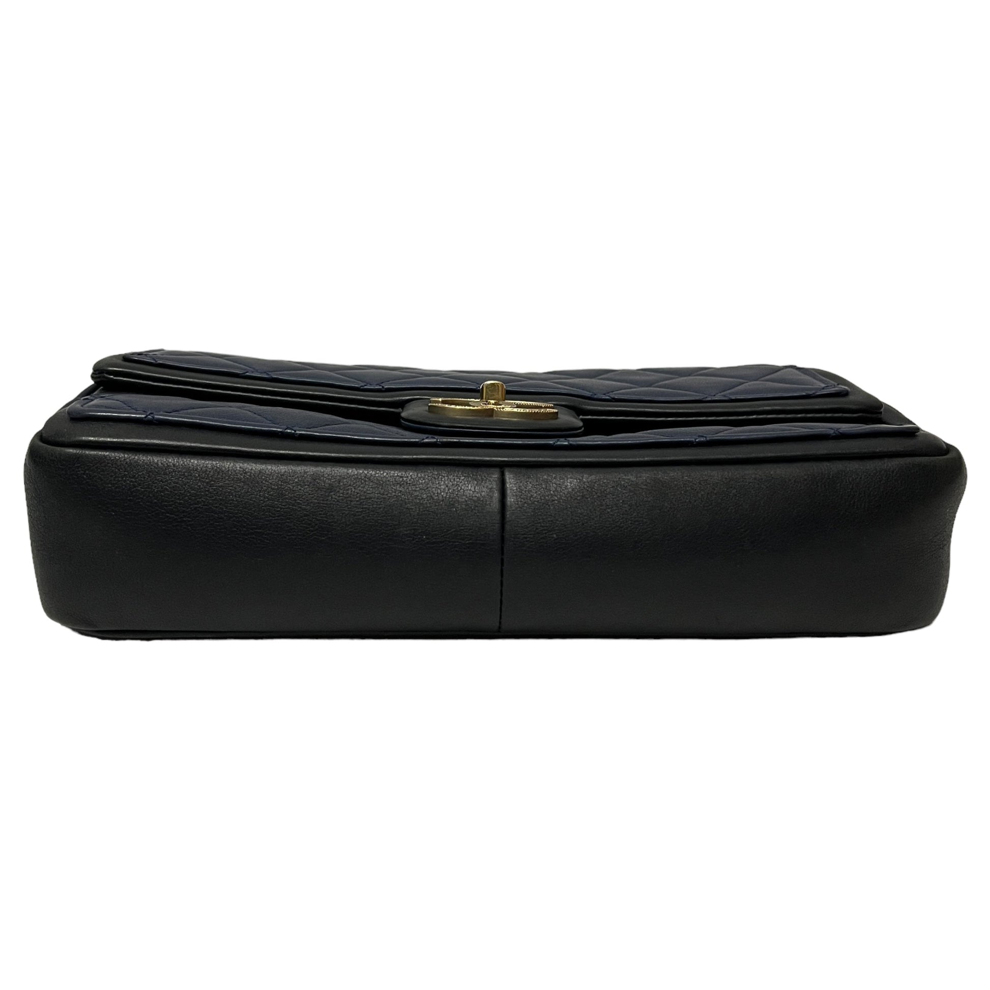 CHANEL Bag Leather NVY Flap Bag