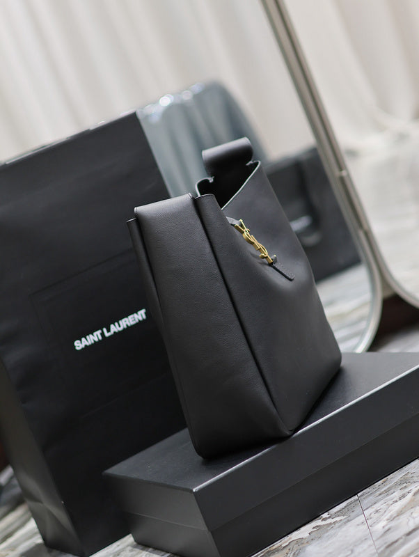 Yves Saint Laurent - Bags