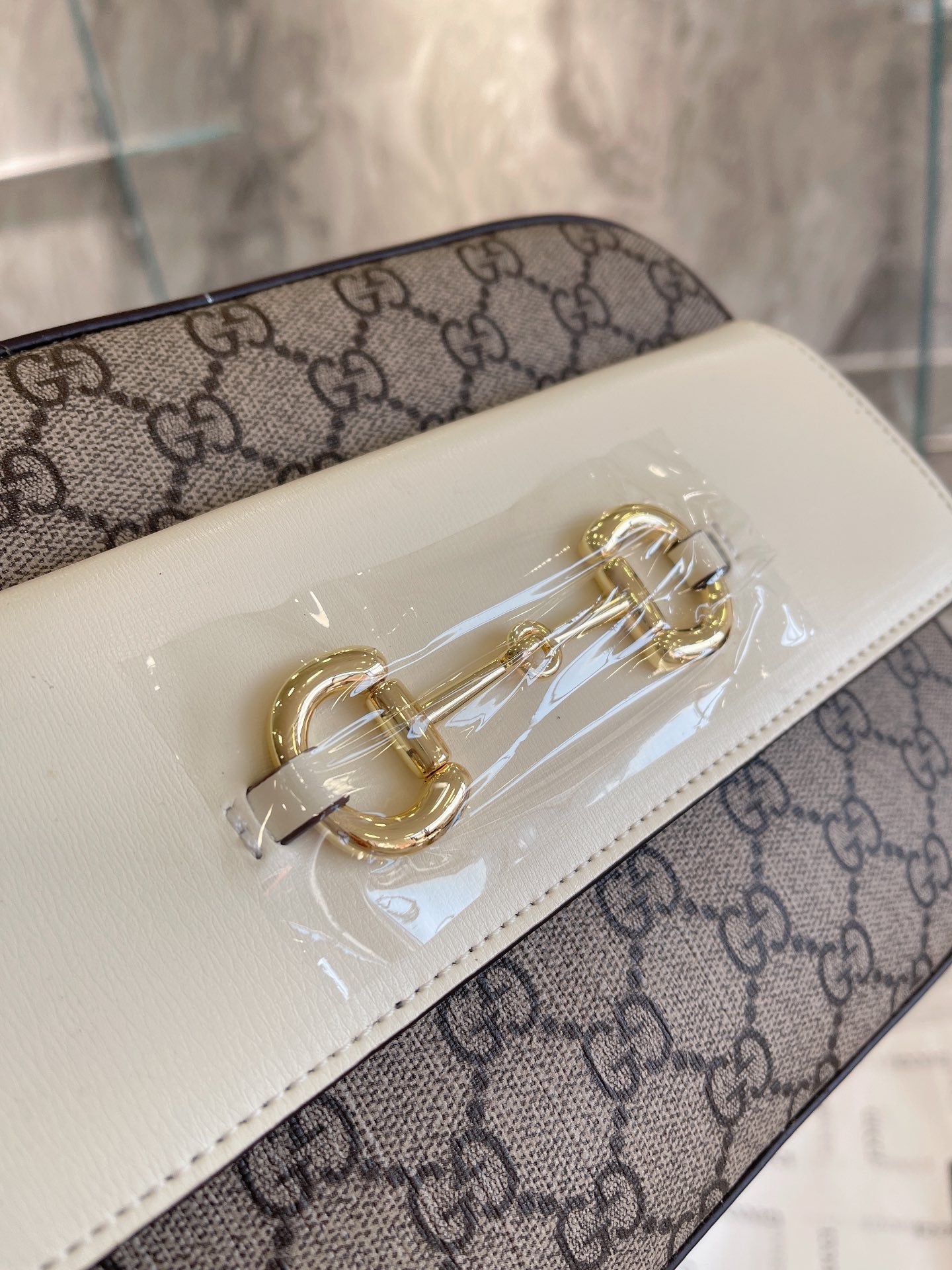 Gucci Arrival Handbag Style 16