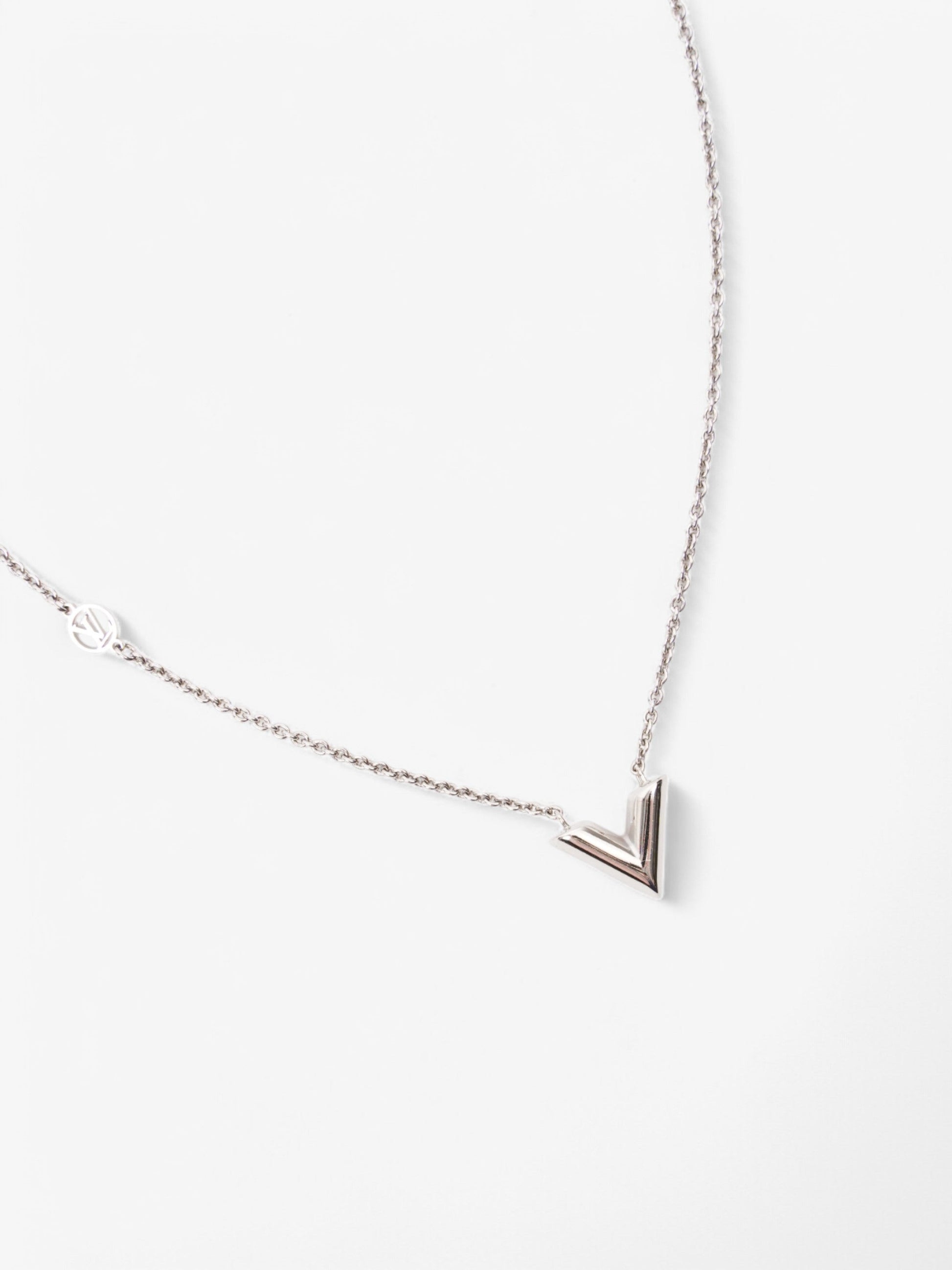 Louis Vuitton Essential V Necklace Silver Gold Plated 45cm