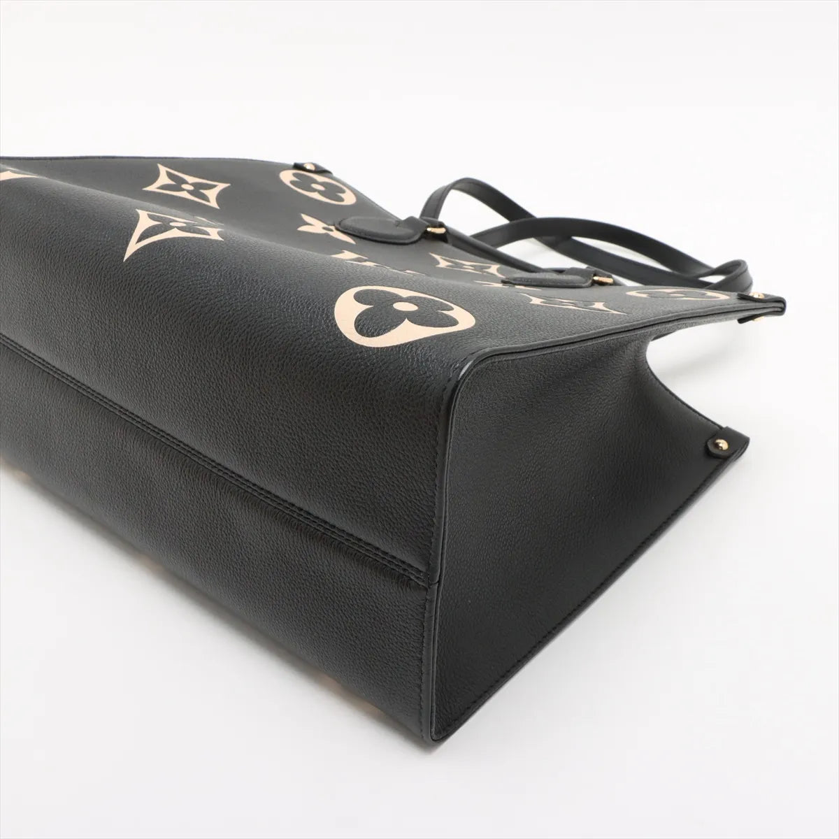 Louis Vuitton Black Beige Bicolor Monogram Empreinte Leather OnTheGo MM [Clearance Sale]